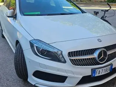 Usata Mercedes A180 Premium 109 CV (80 kW) 2015 Bianco Berlina