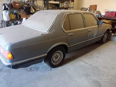 Usata BMW 735 218 CV (160 kW) 1984 Blu/azzurro Berlina