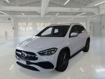 Usata Mercedes GLA220 Premium 190 CV (139 kW) 2020 Bianco SUV