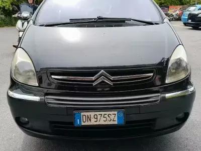 Usata Citroën Xsara Picasso 109 CV (80 kW) 2008 Nero Monovolume