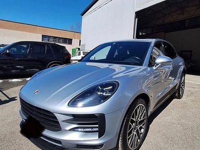 Usata Porsche Macan 245 CV (180 kW) 2018 Grigio SUV