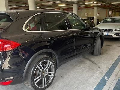 Usata Porsche Cayenne 2011 Nero SUV