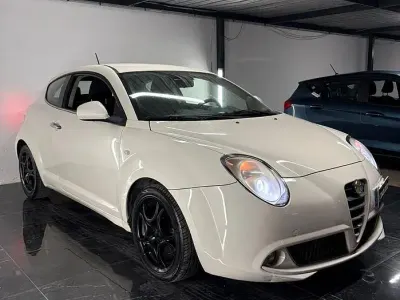 Usata Alfa Romeo MiTo Distinctive 120 CV (88 kW) 2011 Bianco Utilitaria