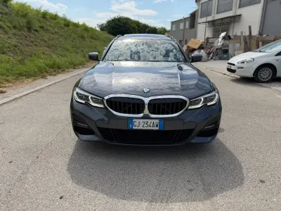 Usata BMW 320e M Sport 190 CV (139 kW) 2022 Grigio Station wagon