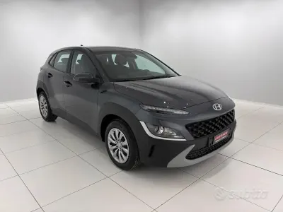Usata Hyundai Kona 120 CV (88 kW) 2022 Grigio SUV