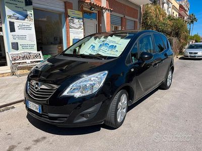 Usata Opel Meriva 130 CV (95 kW) 2011 Nero Monovolume