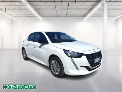 Usata Peugeot 208 Active 102 CV (75 kW) 2022 Bianco pastello Utilitaria