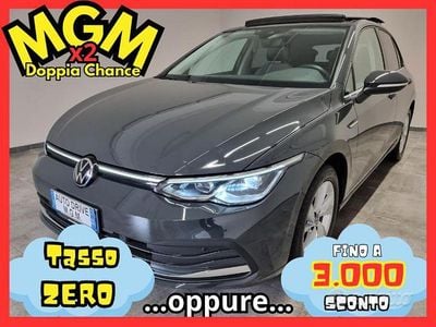 Grigio Usata 2022 VW Golf Style Berlina | 23.670 € (Buon prezzo)