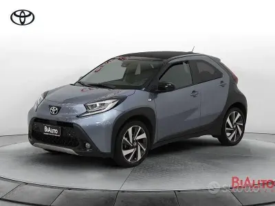 Usata Toyota Aygo X Lounge 72 CV (52 kW) 2024 Blu SUV