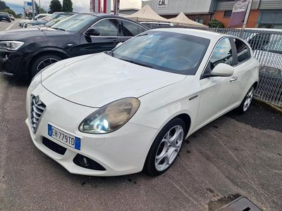 Usata Alfa Romeo Giulietta Distinctive 170 CV (125 kW) 2011 Bianco Utilitaria