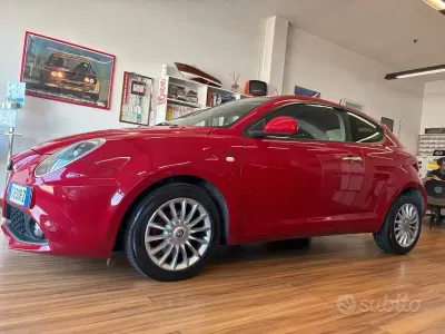 Usata Alfa Romeo MiTo 95 CV (69 kW) 2016 Rosso Utilitaria