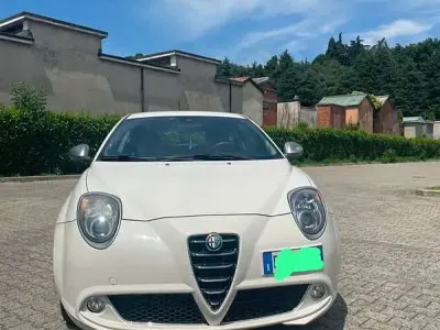 Usata Alfa Romeo GT Junior Distinctive 79 CV (58 kW) 2016 Berlina