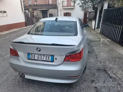 Usata BMW 520 163 CV (119 kW) 2006 Grigio Berlina