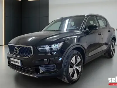 Usata Volvo XC40 Momentum 163 CV (119 kW) 2022 Bi4j nero avana metallizzato SUV