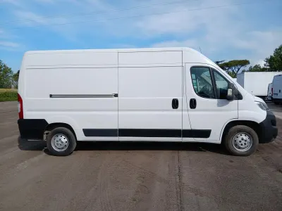 Usata Citroën Jumper 140 CV (102 kW) 2022 Bianco Monovolume
