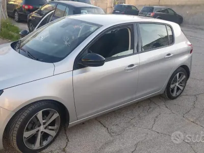 Usata Peugeot 308 99 CV (72 kW) 2016 Grigio Berlina