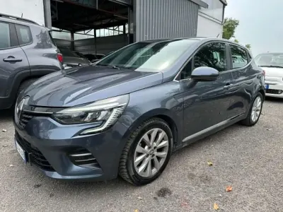Usata Renault Clio V Intens 91 CV (66 kW) 2021 Blu/azzurro Berlina