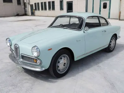 Usata Alfa Romeo Giulia 91 CV (66 kW) 1963 Blu/azzurro Berlina