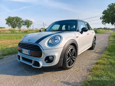 Usata Mini John Cooper Works 116 CV (85 kW) 2017 Grigio Utilitaria