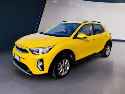 Usata Kia Stonic Urban 84 CV (61 kW) 2022 Giallo SUV