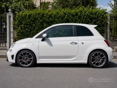Usata Abarth 500 135 CV (99 kW) 2010 Bianco Berlina
