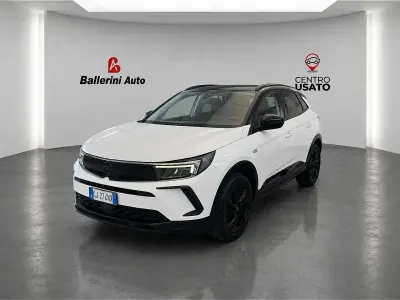 Usata Opel Grandland X Business Elegance 131 CV (96 kW) 2022 Bianco SUV