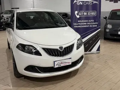 Brugt Lancia Ypsilon 70 HK (51 kW) 2022 Hvid Hatchback