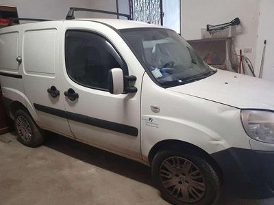Usata Fiat Doblò Active 105 CV (77 kW) 2007 Bianco Monovolume