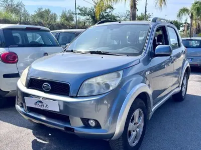 Usata Daihatsu Terios 105 CV (77 kW) 2007 Grigio SUV