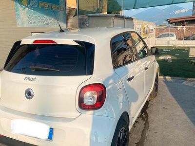 Usata Smart ForFour 71 CV (52 kW) 2016 Bianco Utilitaria