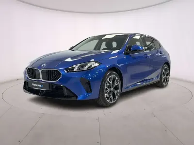 Nuova BMW 118 M Sport 150 CV (110 kW) 2026 Portimao blue Utilitaria