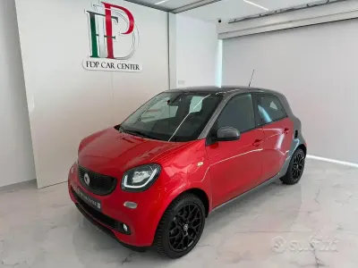 Usata Smart ForFour Prime 90 CV (66 kW) 2016 Rosso Utilitaria