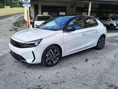 Nuova Opel Corsa 110 CV (80 kW) 2025 Blu metallizzato Utilitaria