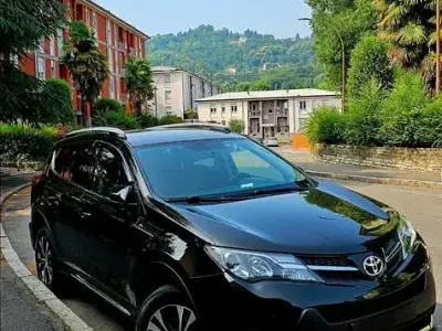 Begagnad Toyota RAV4