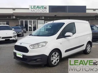 Usata Ford Tourneo Courier 75 CV (55 kW) 2017 Bianco Monovolume