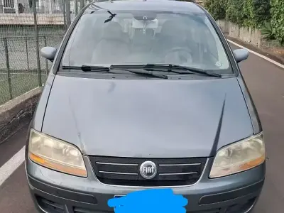 Usata Fiat Idea 70 CV (51 kW) 2005 Grigio Monovolume