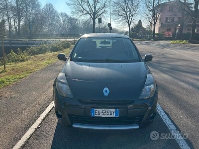 Usata Renault Clio II 2010 Nero Berlina