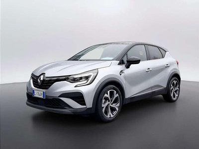 Usata Renault Captur RS Line 159 CV (116 kW) 2022 Grigio chiaro SUV