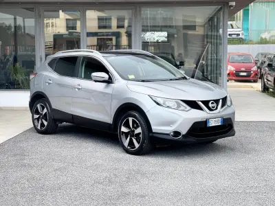 Usata Nissan Qashqai 110 CV (80 kW) 2015 Grigio SUV