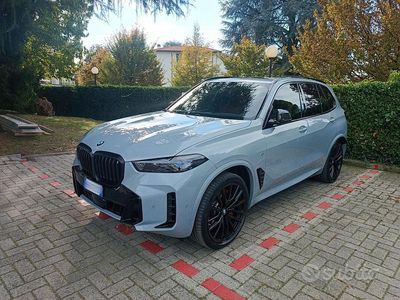 Begagnad BMW X5 M Sport 352 HK (258 kW) 2025 Grå SUV