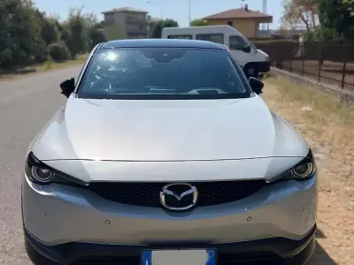Usata Mazda MX30 106 kW (145 CV) 2021 Grigio SUV