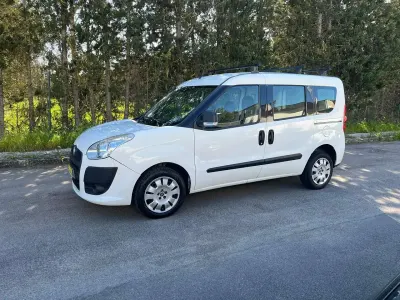 Usata Fiat Doblò Active 105 CV (77 kW) 2012 Bianco Monovolume