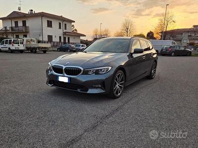 Usata BMW 320 Sport Line 190 CV (139 kW) 2020 Grigio Station wagon