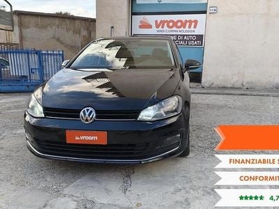 Usata VW Golf VII Highline 104 CV (76 kW) 2014 Berlina