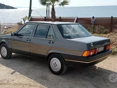 Usata Fiat Regata 65 CV (47 kW) 1987 Grigio Berlina