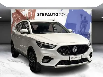 Usata MG ZS Luxury 106 CV (77 kW) 2024 Bianco SUV
