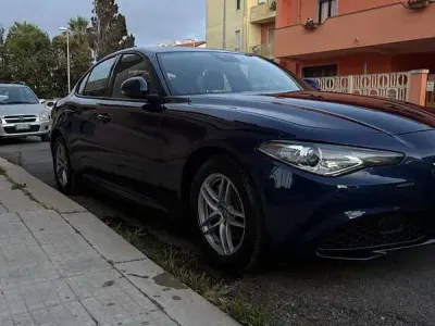 Gebraucht Alfa Romeo Giulia Business 160 PS (117 kW) 2020 Blau Limousine