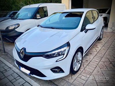 Gebraucht Renault Clio V Evolution 101 PS (74 kW) 2022 Weiß Limousine