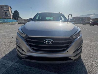 Käytetty Hyundai Tucson Xpossible 116 HP (85 kW) 2017 Harmaa Katumaasturi