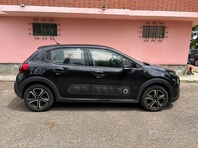 Begagnad Citroën C3 Shine 82 HK (60 kW) 2017 Svart Halvkombi